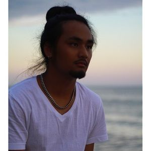 Meet your Posher, Vio